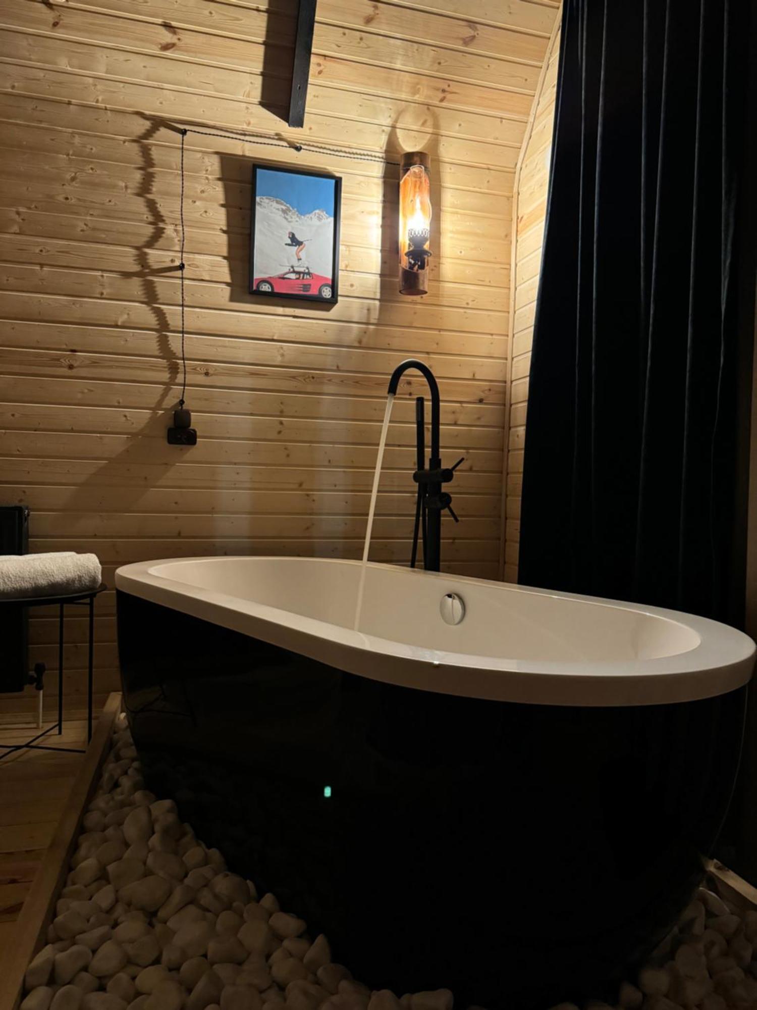 Outdoor Cottages Kazbegi Екстериор снимка