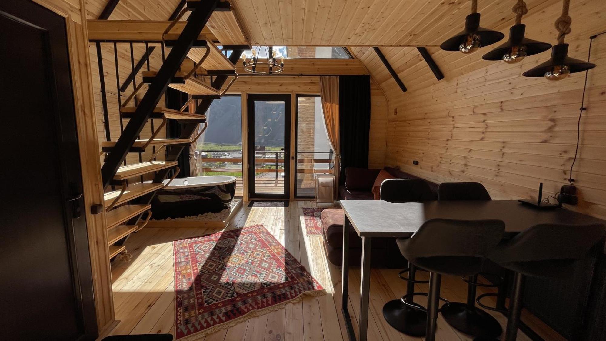 Outdoor Cottages Kazbegi Стая снимка